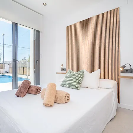 Hébergement de vacances Contemporanea Con Piscina En - Hisp-288-65 *