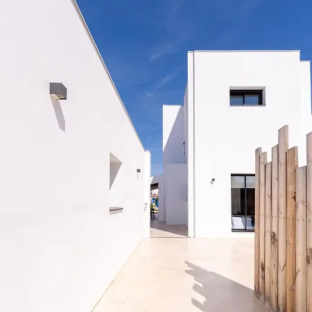 Contemporanea Con Piscina En - Hisp-288-65