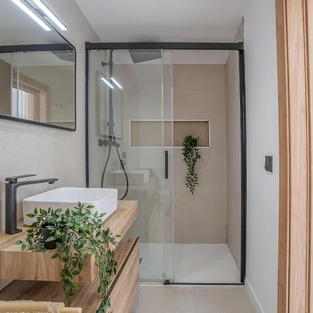 Contemporanea Con Piscina En - Hisp-288-65 Hébergement de vacances